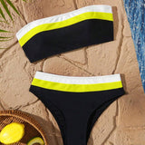 Costum de baie din două piese cu top tip bandeau și model patchwork în culori contrastante