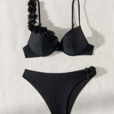 Bikini cu design din dantelă și suport cu sârmă