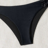 Bikini cu design din dantelă și suport cu sârmă