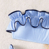 Costum de baie tip bikini cu volane