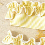 Costum de baie tip bikini cu volane