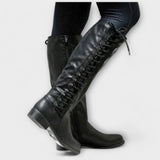 Karla | Cizme elegante cu nasturi pentru a obține un aspect confortabil și modern
