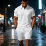 Set de vară pentru bărbați format dintr-o cămașă polo și pantaloni scurți