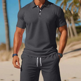 Set de vară pentru bărbați format dintr-o cămașă polo și pantaloni scurți